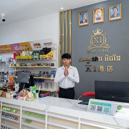 X One Hotel Phnom Penh Bagian luar foto
