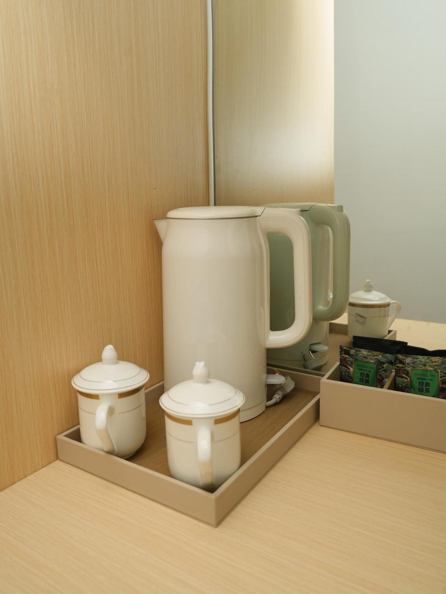 X One Hotel Phnom Penh Bagian luar foto